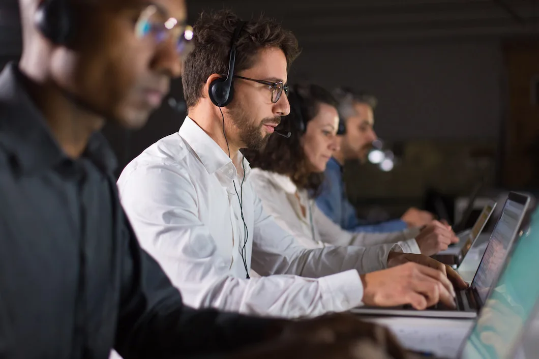 How Can Businesses Grow And Save Cost From VOIP Solutions?